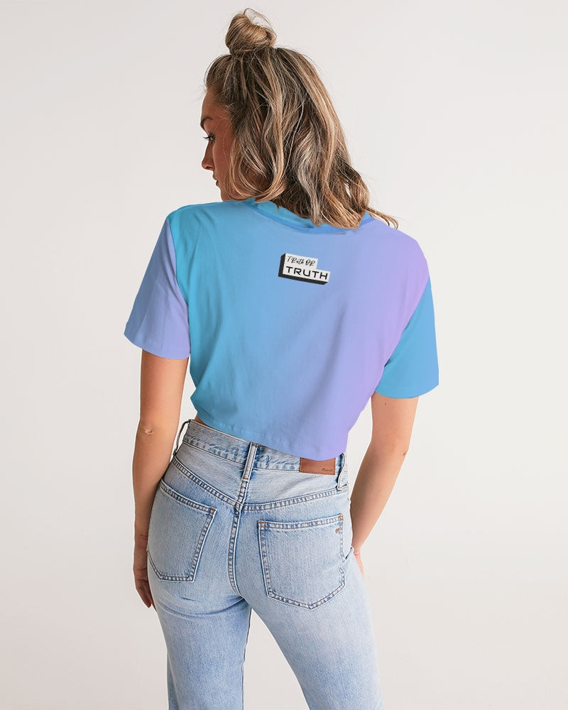 Still Me Topaz Gradient Women's Twist-Front Cropped Tee