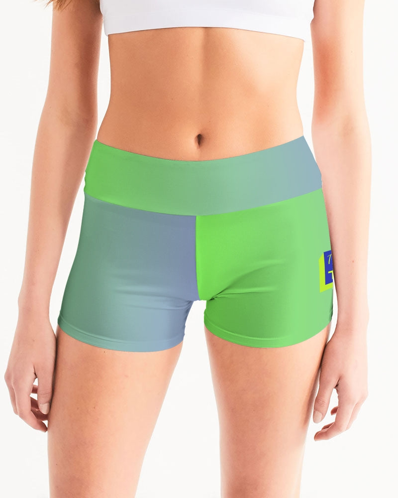 Spring Green Gradient  Women's Mid-Rise Yoga Shorts